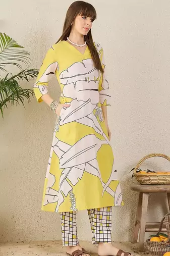 Women Ethnic Motifs Printed V Neck Pure Cotton Kurta with Trousers