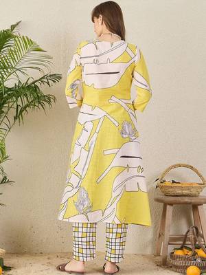 Women Ethnic Motifs Printed V Neck Pure Cotton Kurta with Trousers 4