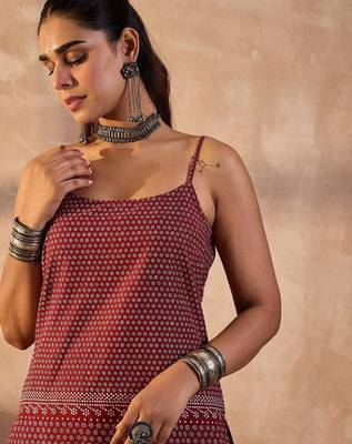 Women Ethnic Motifs Printed Pure Cotton Kurta with Trousers 2