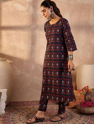 Women Ethnic Motifs Printed Pure Cotton Kurta with Trouser 2