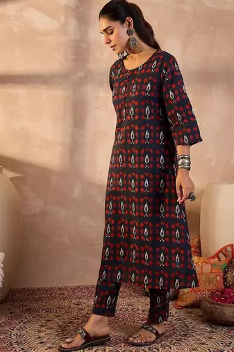 Women Ethnic Motifs Printed Pure Cotton Kurta with Trouser