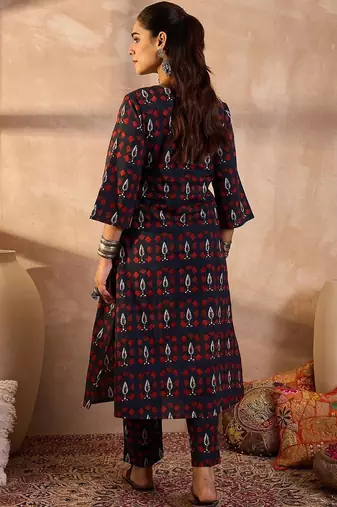 Women Ethnic Motifs Printed Pure Cotton Kurta with Trouser