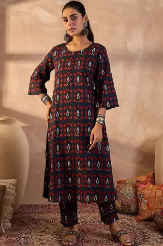 Women Ethnic Motifs Printed Pure Cotton Kurta with Trouser