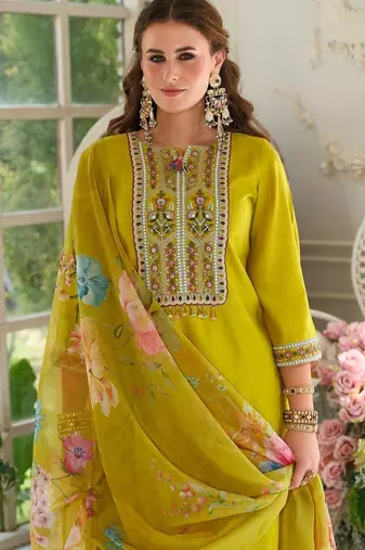 Women Ethnic Motifs Embroidered A-Line Kurta with Trousers & Dupatta