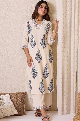 Women Paisley Printed Cotton Kurta with Palazzos