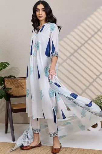 Women Ethnic Motifs Printed Regular Pure Cotton Kurta with Trousers & With Dupatta