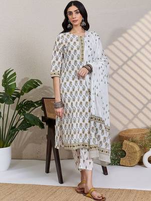 Women Floral Printed Cotton Kurta with Trousers & Dupatta 1