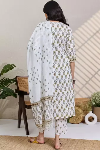 Women Floral Printed Cotton Kurta with Trousers & Dupatta