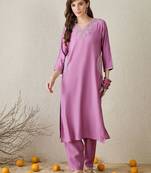 Floral Embroidered V-Neck Kurta with Trousers