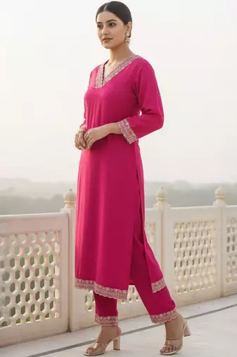 Women Ethnic Motifs Embroidered Regular Thread Work Kurta with Trousers