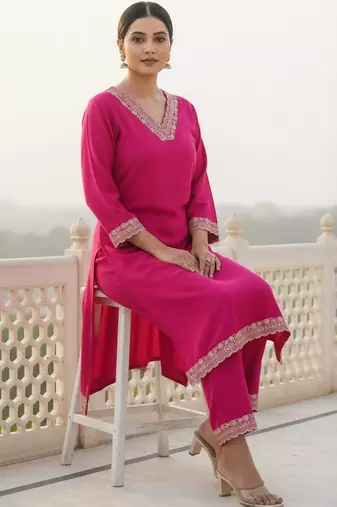 Women Ethnic Motifs Embroidered Regular Thread Work Kurta with Trousers