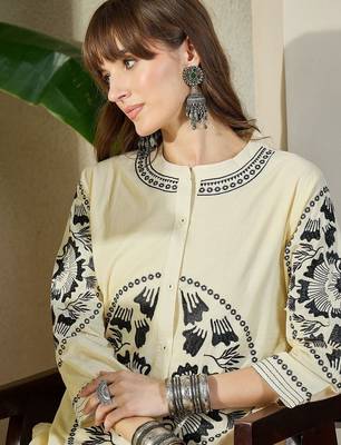 Women Ethnic Motifs Embroidered Straight Kurta Palazzos Set 2