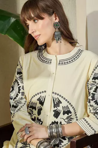 Women Ethnic Motifs Embroidered Straight Kurta Palazzos Set