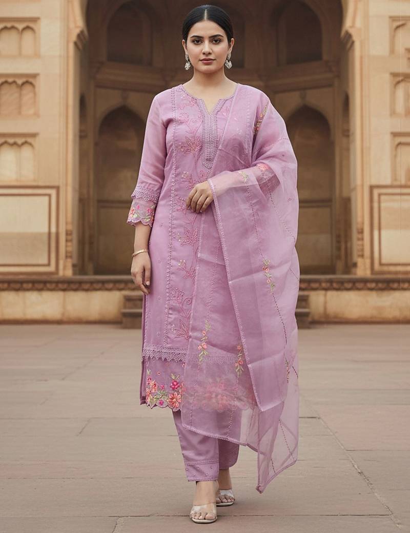 Women Floral Embroidered Regular Thread Work Kurta with Trousers & With Dupatta