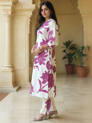 Women Floral Printed Kurta with Trousers 3