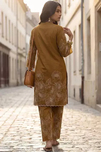 Women Floral Printed Regular Pure Cotton Kurta with Trousers