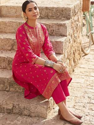 Printed Regular Pure Cotton Kurta With Trousers 5