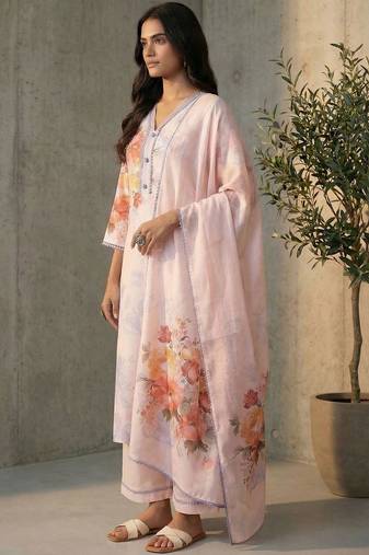 Women Floral Printed Regular Linen Kurta with Trousers & With Dupatta