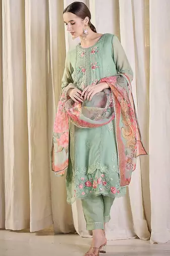 Women Floral Embroidered Kurta with Trousers & Dupatta