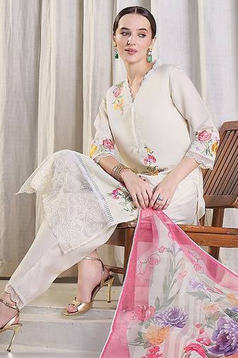 Women Floral Embroidered Kurta with Trousers & Dupatta