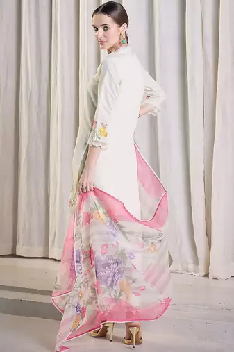 Women Floral Embroidered Kurta with Trousers & Dupatta