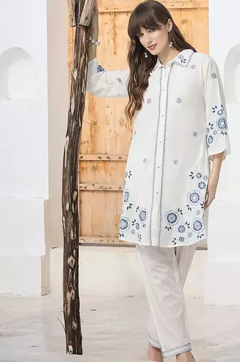 Floral Embroidered Thread Work Pure Cotton Kurta With Trousers