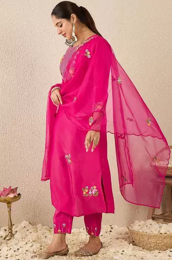Women Floral Embroidered Regular Thread Work Kurta With Trousers & Dupatta