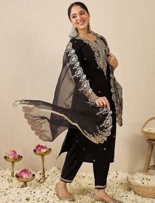 Ethnic Motifs Embroidered Thread Work Liva Straight Kurta With Trousers & Dupatta 4