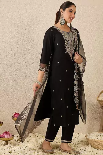 Ethnic Motifs Embroidered Thread Work Liva Straight Kurta With Trousers & Dupatta