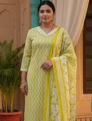Women Printed Regular Pure Cotton Kurta & Trousers With Dupatta 1