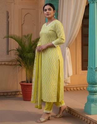 Women Printed Regular Pure Cotton Kurta & Trousers With Dupatta 3