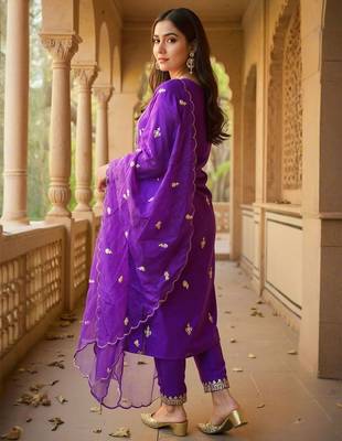 Women Ethnic Motifs Embroidered Kurta with Trousers & Dupatta 4