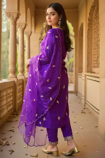 Women Ethnic Motifs Embroidered Kurta with Trousers & Dupatta