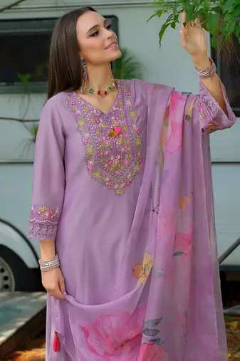 Floral Yoke Design V-Neck Thread Work Straight Kurta With Trousers & Dupatta