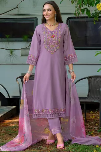 Floral Yoke Design V-Neck Thread Work Straight Kurta With Trousers & Dupatta