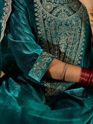 Floral Yoke Design Sequinned Velvet Straight Kurta With Trousers & Dupatta 3