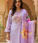 Women Floral Embroidered Regular Thread Work Kurta with Trousers & Dupatta