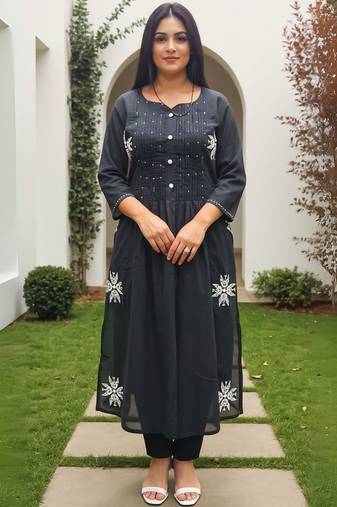 Women Ethnic Motifs Embroidered Cotton A-Line Kurta with Trousers
