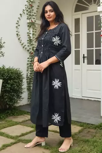Women Ethnic Motifs Embroidered Cotton A-Line Kurta with Trousers