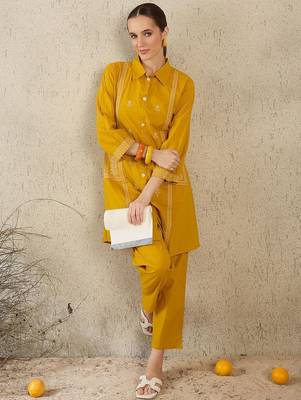 Women Ethnic Motifs Embroidered Pure Cotton Kurta with Trouser 1