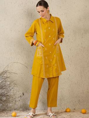 Women Ethnic Motifs Embroidered Pure Cotton Kurta with Trouser 3