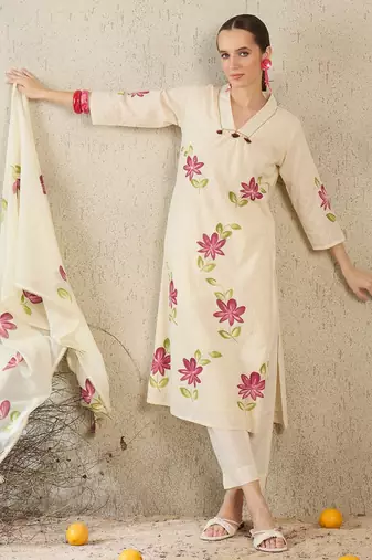 Women Floral Printed Pure Cotton Kurta with Trouser& With Dupatta