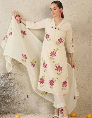 Women Floral Printed Pure Cotton Kurta with Trouser& With Dupatta 6