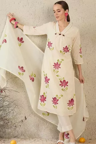Women Floral Printed Pure Cotton Kurta with Trouser& With Dupatta
