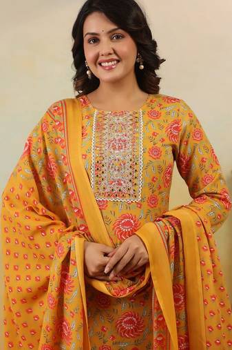 Floral Embroidered Regular Kurta With Trousers & Dupatta
