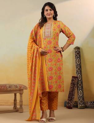 Floral Embroidered Regular Kurta With Trousers & Dupatta 6