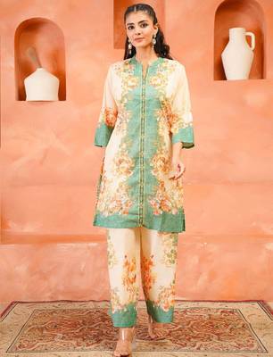 Women Floral Printed Kurta with Palazzos 5