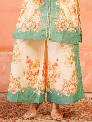 Women Floral Printed Kurta with Palazzos 7