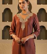 Women Ethnic Motifs Yoke Design Regular Sequinned Kurta with Trousers