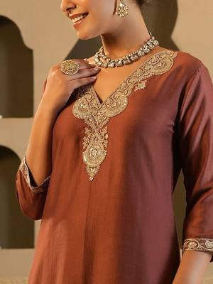 Women Ethnic Motifs Yoke Design Regular Sequinned Kurta with Trousers 2